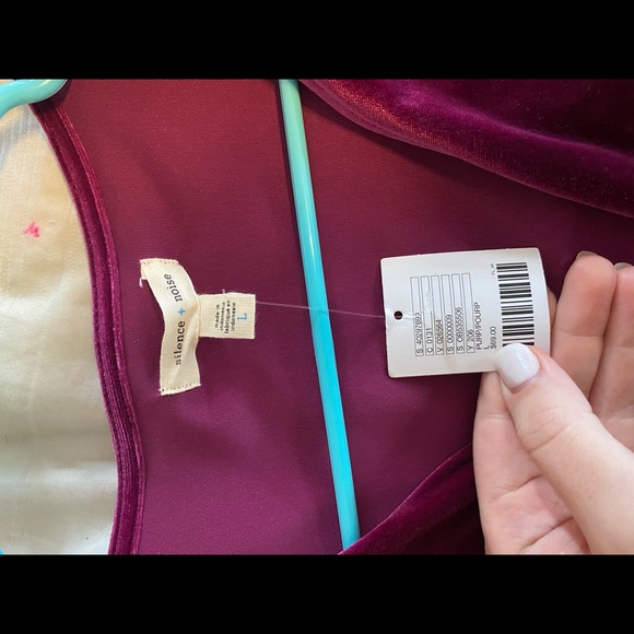 Urban outfitters velvet romper - Picture 2 of 2